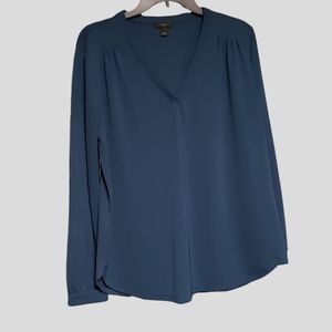 Ann Taylor Factory unique blue color pullover blouse size large